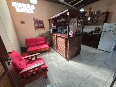 VENTA DUPLEX 4 AMBIENTES CON COCHERA QUILMES OESTE