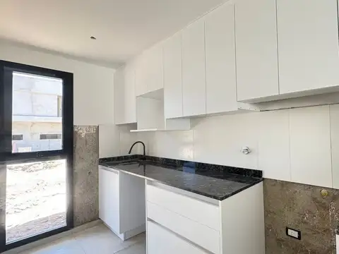 Depto Tipo Casa 4 ambientes con 1 baño