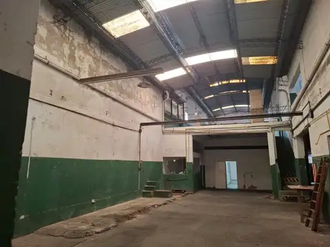 VENTA GALPON 1200 MTS.  LANÚS OESTE