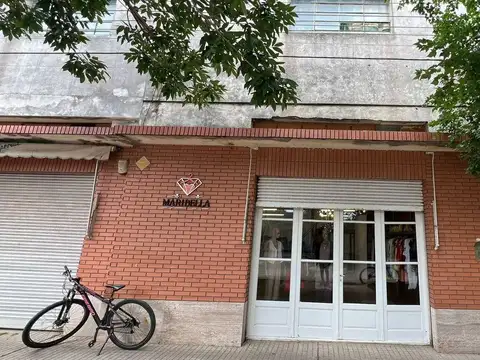 VENTA IMPORTANTE PROPIEDAD EN PEYRANO