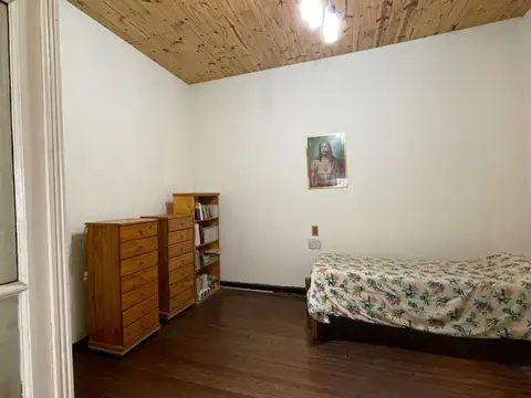 VENTA CASA 3 AMBIENTES VILLA MAIPU GARAGE Y PATIO