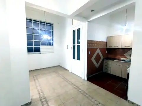Moreno 2500, Piso 1