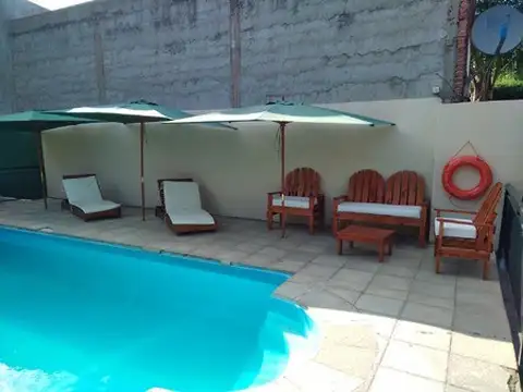 Casa en Alquiler Temporal con 10 cocheras