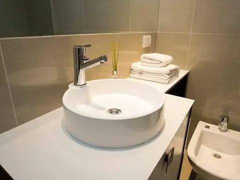 Edificio Residencial 30 Dtos. y local