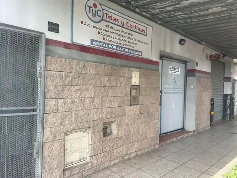 VENTA LOCAL AMPLIAS DIMENSIONES!