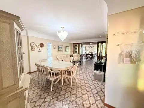 Departamento en Venta de 8 ambientes