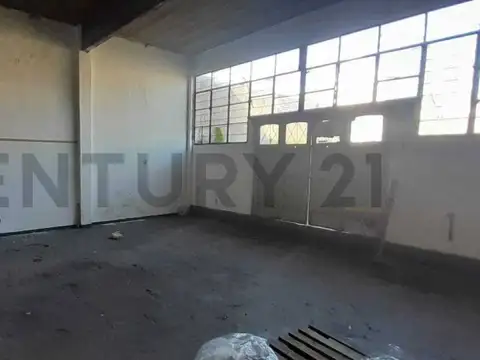Zavatarro 4000, Piso 0