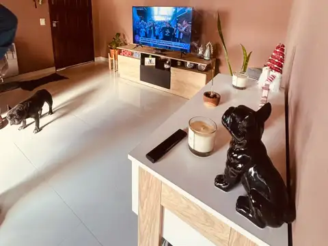 Casa 6 ambientes con 2 baños