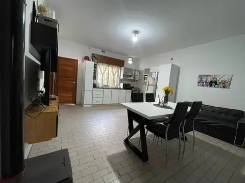 PH en venta 3 ambientes con Patio en Lanús Oeste.