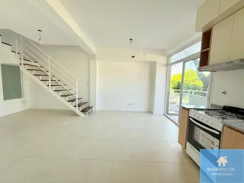 Depto Tipo Casa en Venta de 2 ambientes