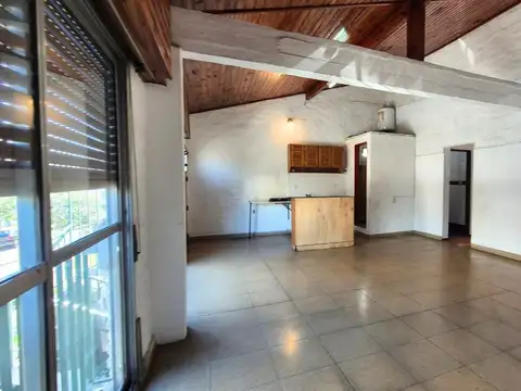 Depto Tipo Casa en Alquiler de 2 dormitorios