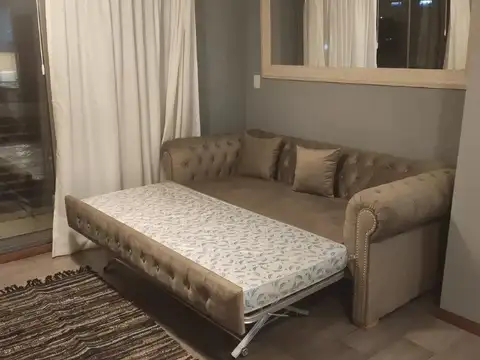 Aristóbulo Del Valle 700