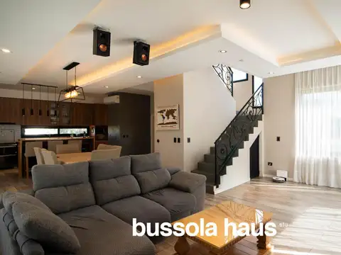 Casa en Venta de 5 dormitorios