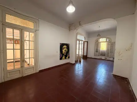 Antigua casa en alquiler - San Fernando