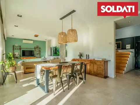 Casa moderna con pileta en lote central de 928 m² – Barrio Las Liebres, Pilar