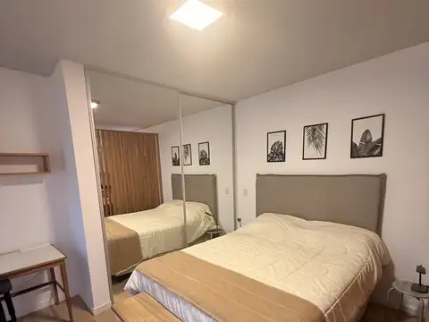 Uriarte 2400, Piso 8