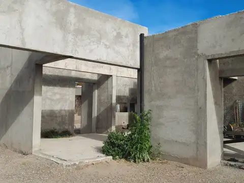 Venta de casa en obra en Lunlunta