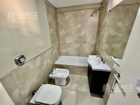 Departamento en Alquiler en Bernal, $ 480.000