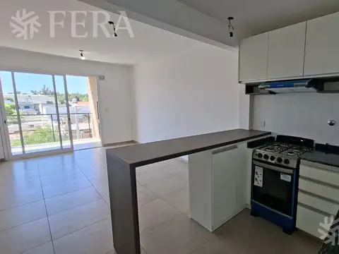 Venta Departamento 3 ambientes con balcón en Villa Dominico