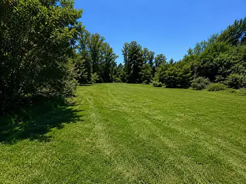 Terreno en Venta en Los Pinos, USD 37.000