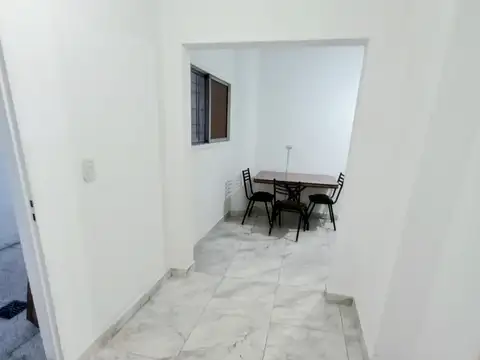 Depto Tipo Casa en Alquiler de 2 ambientes