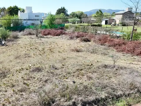 TERRENO EN VENTA,UBICADO A 200 METROS DEL LAGO,POTRERO DE GARAY