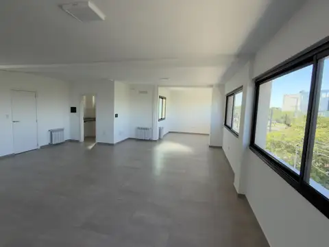 Oficina 2 ambientes con 2 baños