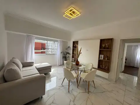 Rivadavia 2200, Piso 5