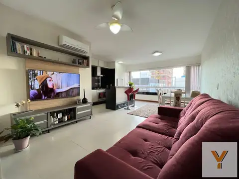 Departamento en venta - 2 Dormitorios 2 Baños - Cochera - Rio Grande do Sul