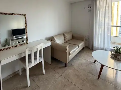VENTA AMPLIO DEPTO 1 DORMITORIO | Mendoza 2546