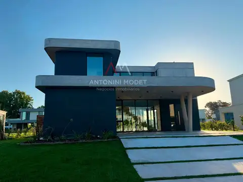 CASA EN VENTA EN PILARA - LA CALESA