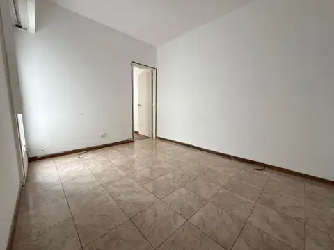 2 amb, luminoso, lateral, Urquiza.