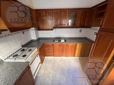 Departamento en Alquiler en Ramos Mejia Sur, $ 750.000