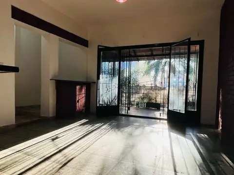 Depto Tipo Casa en Alquiler de 2 dormitorios