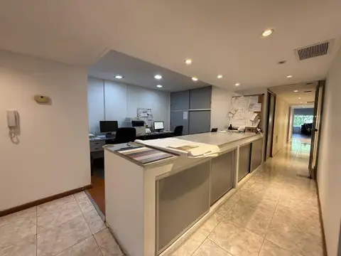 Oficina en Venta 28 años