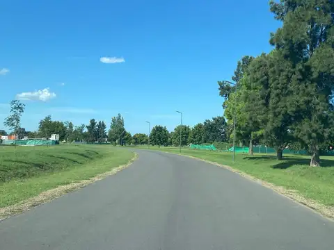 EXcelente terreno en Barrio Mirabosques Cardales