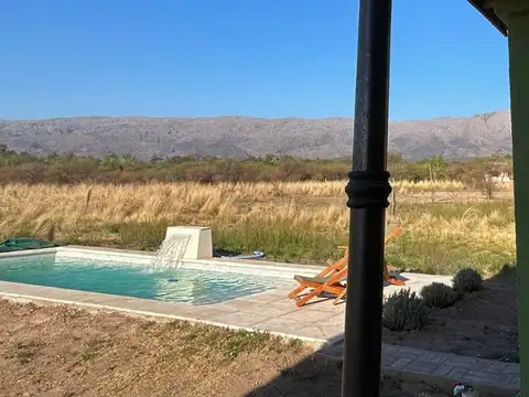 Se vende impecable casa en Las Calles, Traslasierra, Cordoba