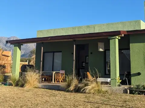 Se vende impecable casa en Las Calles, Traslasierra, Cordoba