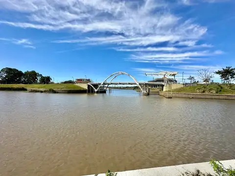 Terreno en Venta de 911,0 m2