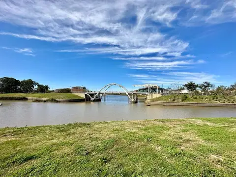 Lote en venta en el Yacht Nordelta