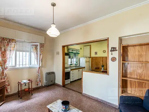 Casa 4 ambientes con 1 baño