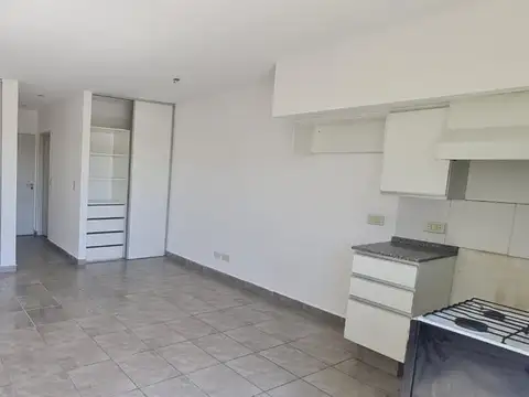 Departamento en Alquiler en Haedo, $ 450.000
