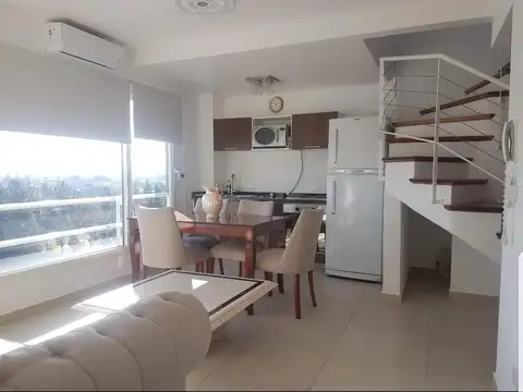 Alquiler de Departamento Amoblado en Vista Bahía.