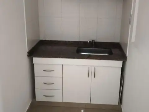 Local en Alquiler en Observatorio, $ 600.000