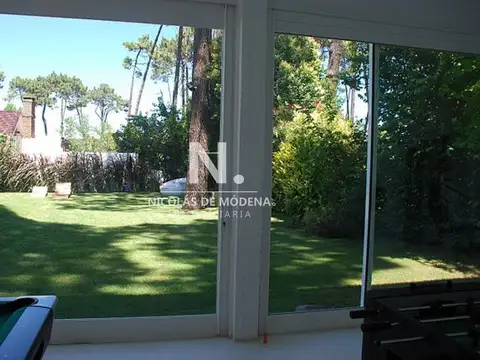 Casa 6 ambientes con 4 baños