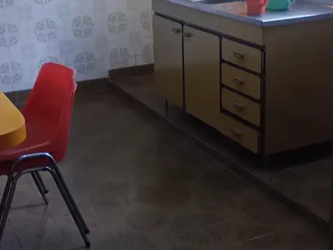 Casa en Venta en Isidro Casanova, USD 115.000