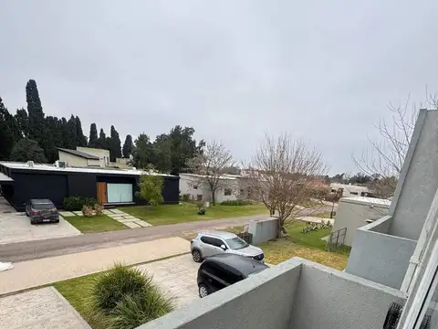Dúplex en alquiler temporario c/ cochera en Manzanares Chico