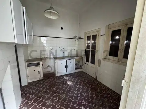 Casa en Alquiler con 1 cochera