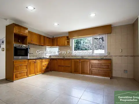 Casa en Alquiler de 3 dormitorios