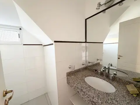 Departamento en Alquiler de 3 dormitorios